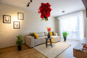 MoHost Pop - Chic Urban Retreat with Views